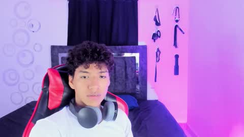 Maximiliano online show from November 9, 2025, 7:23 pm