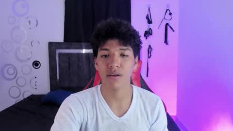 Maximiliano online show from November 10, 2025, 7:46 pm