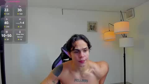 maximiliano_scoott_ online show from November 1, 2025, 9:17 pm