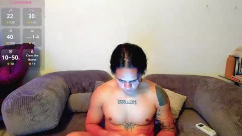 maximiliano_scoott_ online show from April 7, 2026, 6:25 am