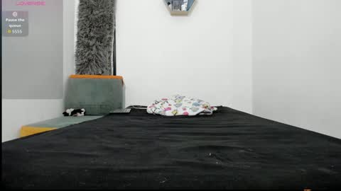 maximo__77 online show from October 1, 2025, 11:33 pm