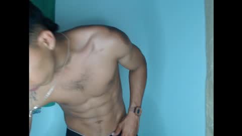 Maximo Aron Vega online show from December 8, 2024, 10:57 pm