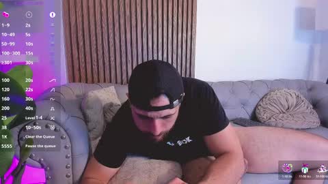 Maximo Wolf online show from April 18, 2026, 5:33 am