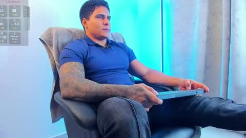 Maximoscott online show from March 8, 2025, 11:18 pm