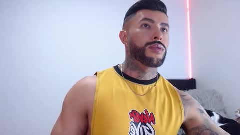 Independent Model online show from September 30, 2025, 2:38 am