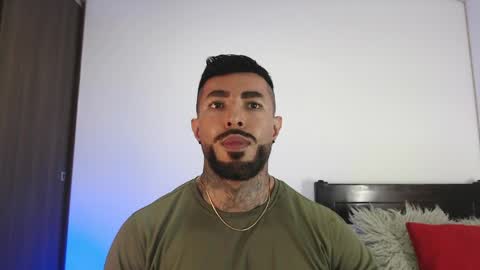 Independent Model online show from April 5, 2026, 8:50 pm