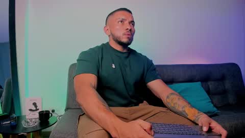 maximus clark new account online show from February 17, 2025, 1:04 am
