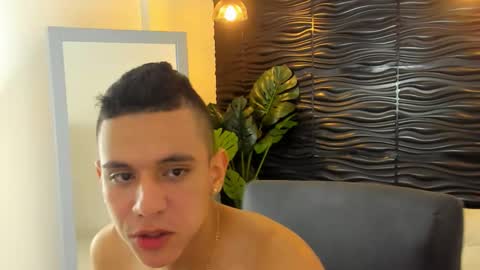 Maximus online show from January 3, 2025, 10:19 pm