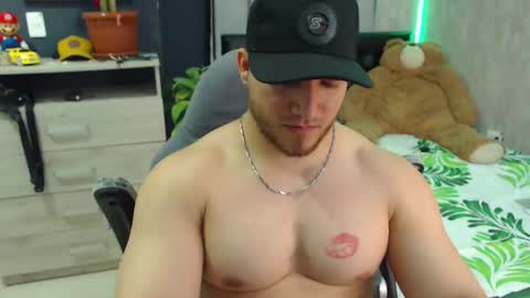 Snapshot of maximussantorini chatting on December 21, 2024, 3:58 am maximus online show from December 21, 2024, 3:58 am