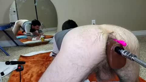 Snapshot of maxjr8008 chatting on December 25, 2024, 1:42 am maxjr8008 online show from December 25, 2024, 1:42 am