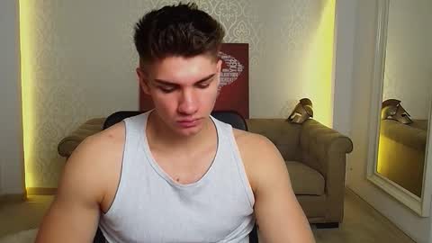 MaxKaiden online show from September 20, 2025, 5:41 am