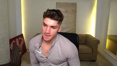 MaxKaiden online show from October 5, 2025, 4:44 am