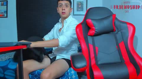 Snapshot of maxowens_oficial chatting on September 21, 2025, 7:48 pm MAX online show from September 21, 2025, 7:48 pm