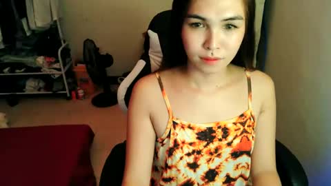 Snapshot of maxpaynx_ chatting on June 11, 2026, 10:13 am Sol online show from June 11, 2026, 10:13 am