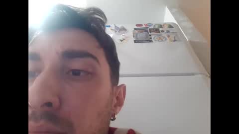 maxprada705 online show from April 19, 2026, 11:31 am