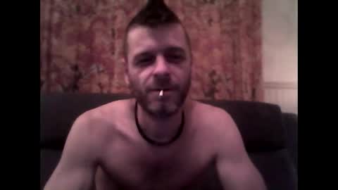 Snapshot of maxthewolf chatting on November 10, 2025, 9:47 pm MaxTheWolf online show from November 10, 2025, 9:47 pm