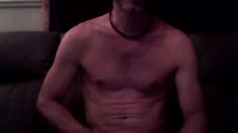 Snapshot of maxthewolf chatting on July 7, 2026, 2:03 am MaxTheWolf online show from July 7, 2026, 2:03 am