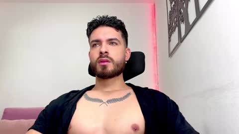 Snapshot of maxtowers chatting on January 2, 2025, 9:50 pm Maxi online show from January 2, 2025, 9:50 pm