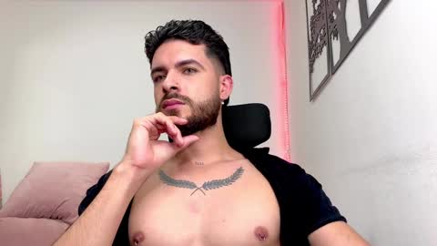 Snapshot of maxtowers chatting on January 4, 2025, 2:03 am Maxi online show from January 4, 2025, 2:03 am