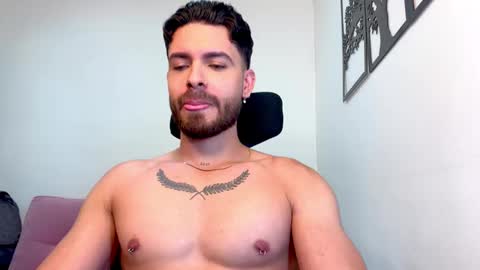 Snapshot of maxtowers chatting on February 19, 2025, 1:51 am Maxi online show from February 19, 2025, 1:51 am