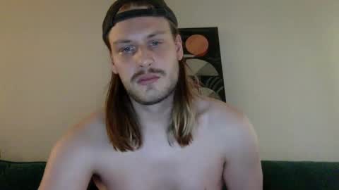 Snapshot of maxwatts95 chatting on December 9, 2024, 11:45 pm Max Watts online show from December 9, 2024, 11:45 pm