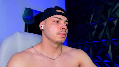 MAX online show from January 11, 2026, 7:30 pm