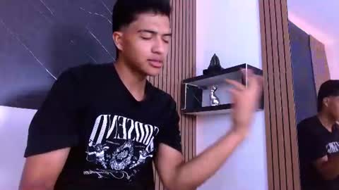 Snapshot of maxwyatt_1 chatting on June 10, 2026, 7:13 pm Max Wyatt online show from June 10, 2026, 7:13 pm
