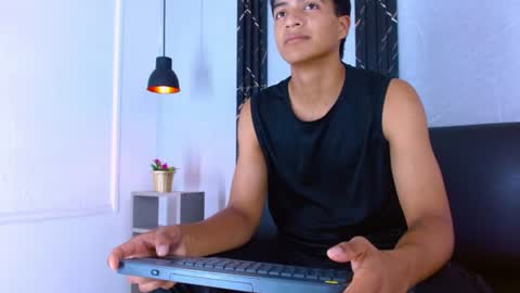 Snapshot of maxwyatt_1 chatting on July 7, 2026, 6:56 pm Max Wyatt online show from July 7, 2026, 6:56 pm