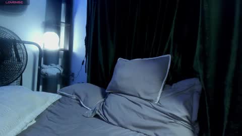 maxximus_10 online show from December 5, 2025, 6:22 am