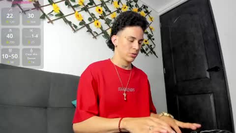 Snapshot of maxxx_bigcock chatting on June 4, 2026, 2:17 am Max online show from June 4, 2026, 2:17 am