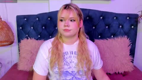 Maxine Minx online show from January 26, 2025, 5:23 am