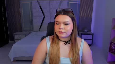 Maxine Minx online show from October 10, 2025, 3:33 pm