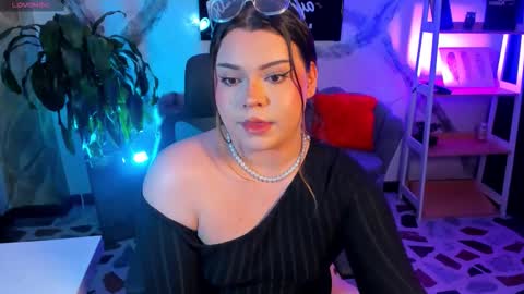 Maxine Minx online show from February 15, 2026, 5:59 am