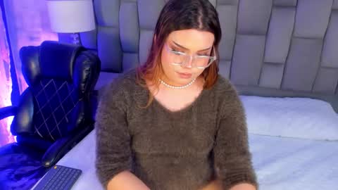 Maxine Minx online show from March 13, 2026, 1:01 am