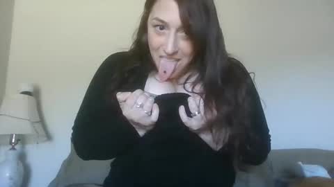 Snapshot of maxxxmeow chatting on March 20, 2026, 5:29 pm maxxxmeow online show from March 20, 2026, 5:29 pm