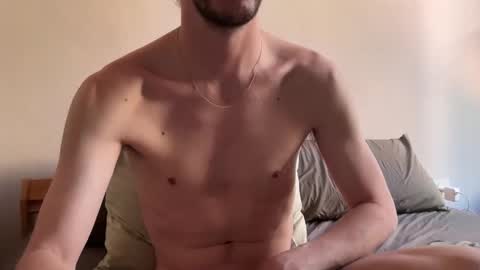 MaxXxurbate online show from April 7, 2026, 10:26 am
