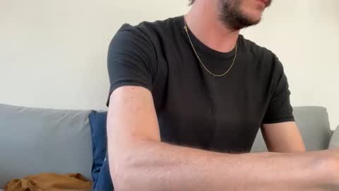MaxXxurbate online show from May 5, 2026, 1:52 pm
