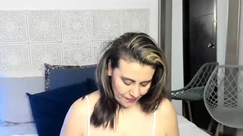 Victoria online show from February 7, 2025, 11:13 pm