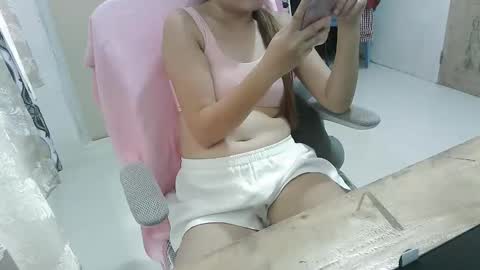 may online show from October 4, 2025, 3:15 am