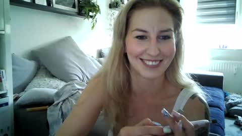 Snapshot of may4jay chatting on August 3, 2026, 2:44 pm may4jay online show from August 3, 2026, 2:44 pm