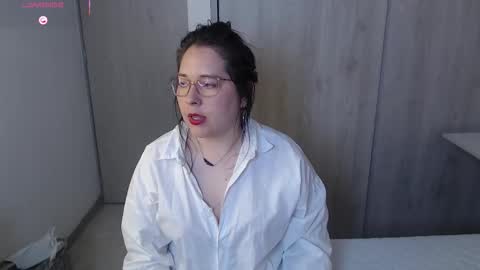 May online show from October 5, 2025, 2:32 am