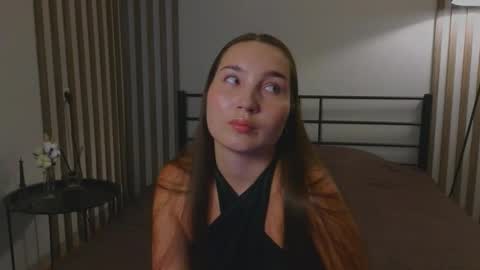 Dani and May online show from November 26, 2025, 2:56 am