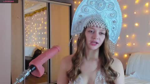 May Flower online show from December 22, 2024, 12:49 pm