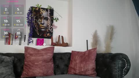 Snapshot of may_wood chatting on October 9, 2025, 12:03 pm may_wood online show from October 9, 2025, 12:03 pm