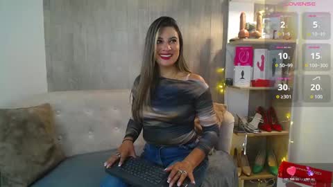 Snapshot of may_wood chatting on March 28, 2026, 12:05 pm may_wood online show from March 28, 2026, 12:05 pm