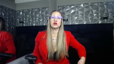 Maya online show from October 5, 2025, 4:05 pm