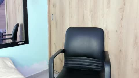Snapshot of maya__fox chatting on March 13, 2026, 10:38 pm OF mayitta19 online show from March 13, 2026, 10:38 pm