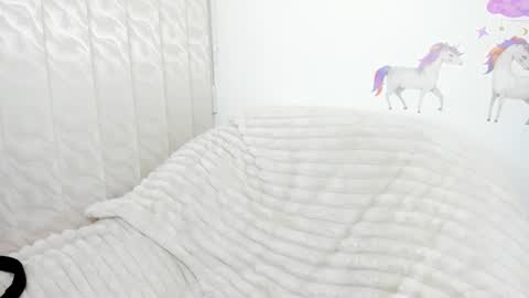 Maya online show from November 27, 2025, 2:08 pm