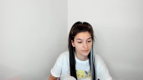 Maya online show from January 12, 2026, 8:08 am