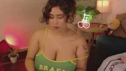 maya_house online show from April 8, 2026, 4:23 am